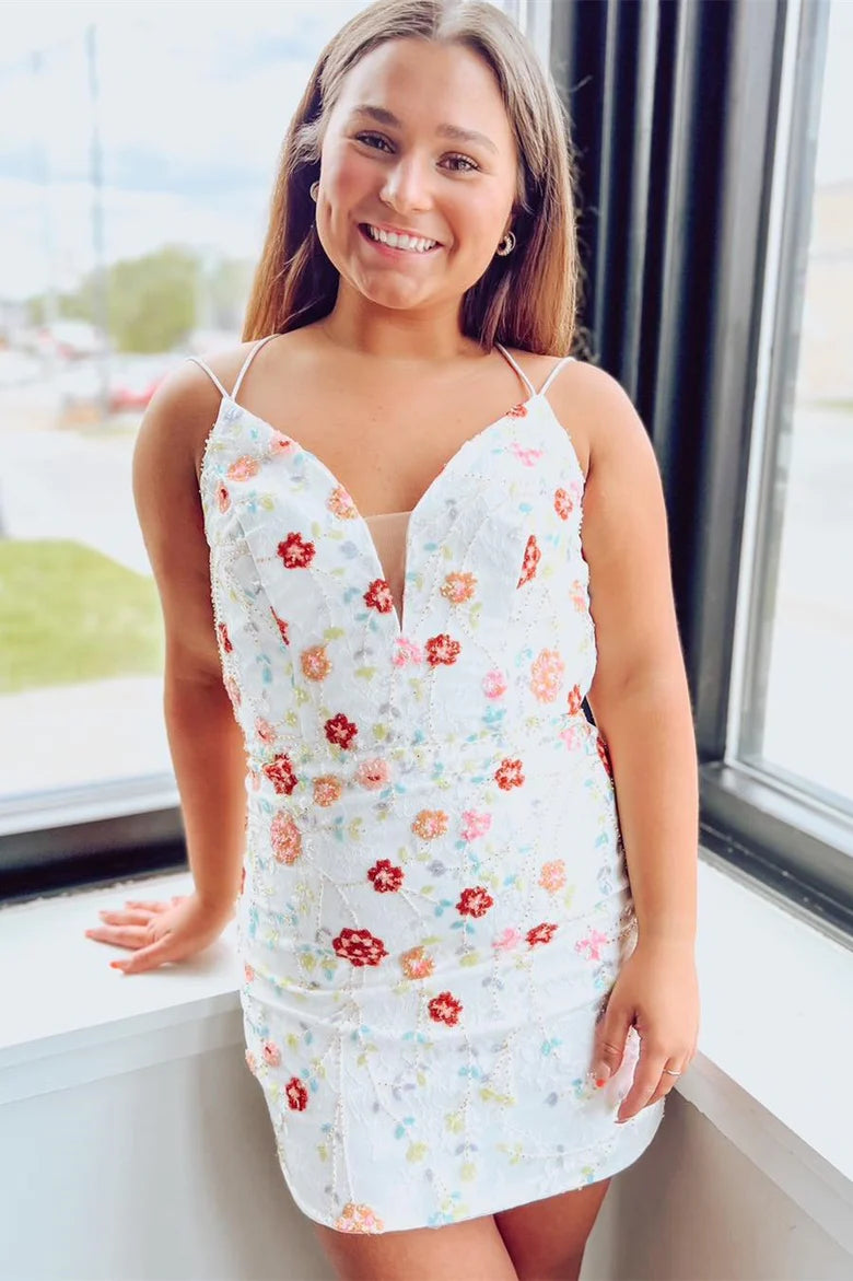 Vestido corto de fiesta con cordones y bordado floral